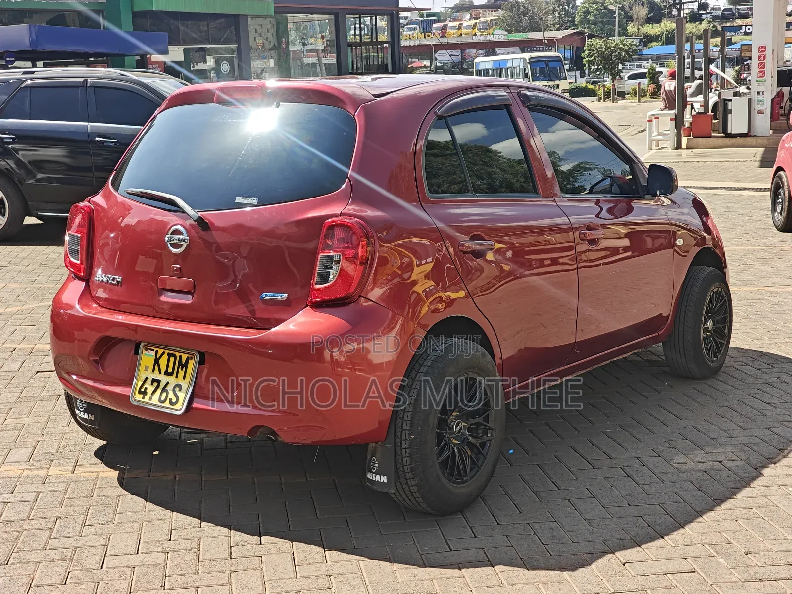 Nissan March 2016 Red