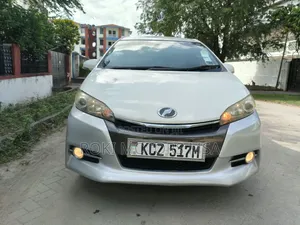 Toyota Wish 2012 White