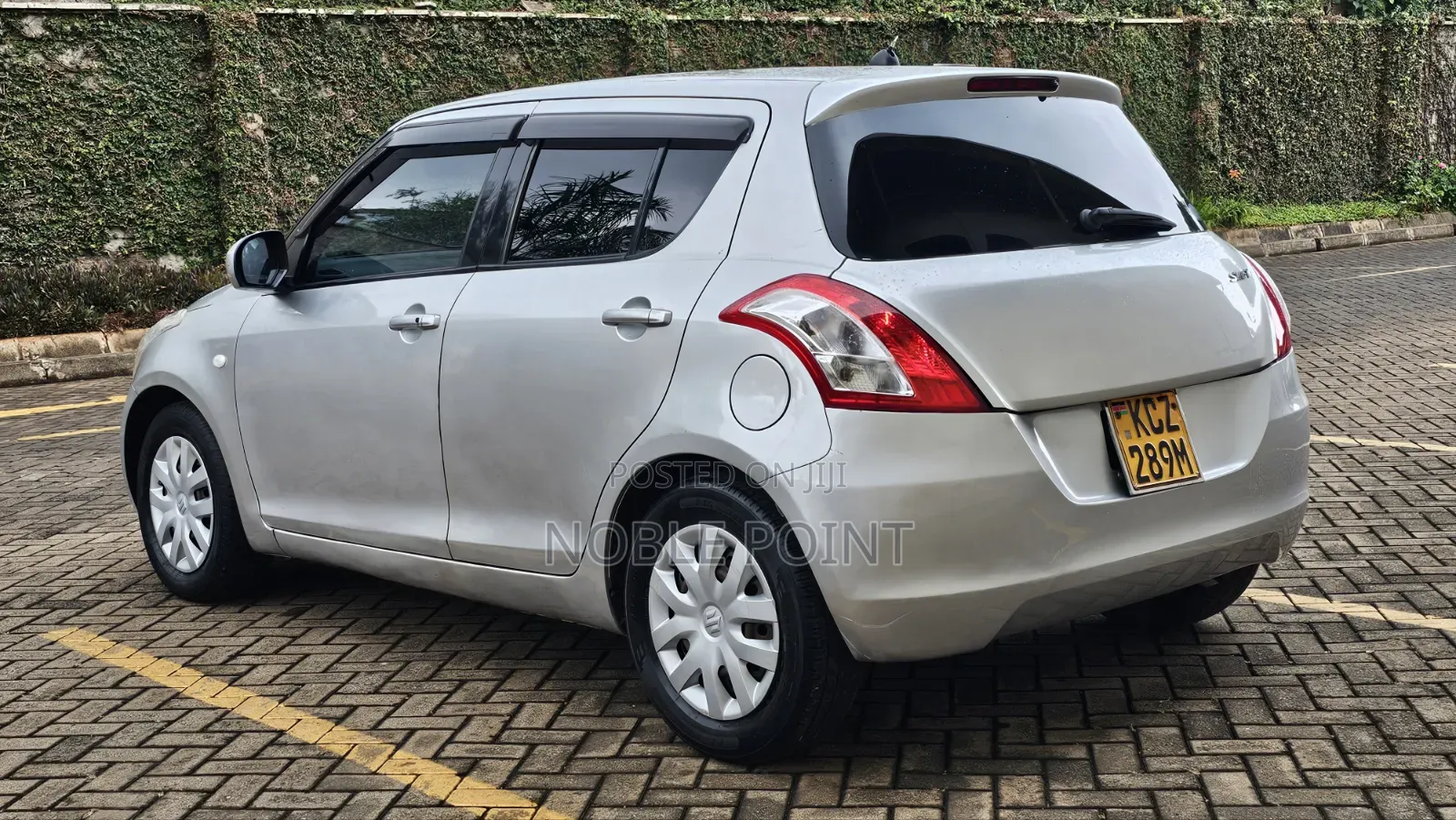 Suzuki Swift 2013 White