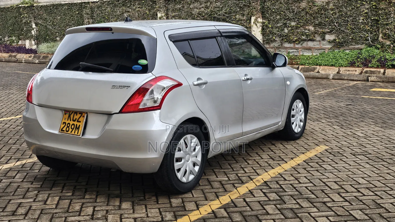 Suzuki Swift 2013 White