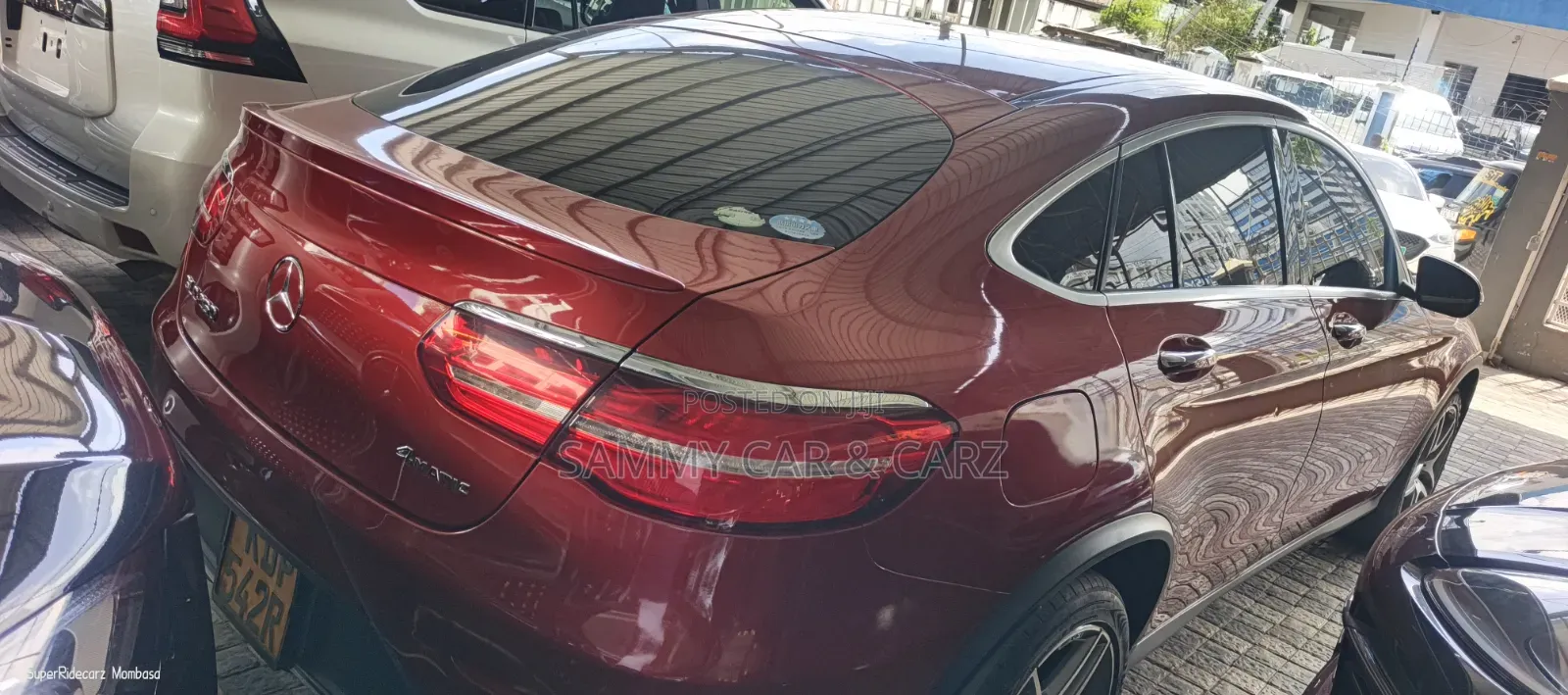 Mercedes-Benz GLC-Class GLC250 Sport Utility 4-Door (2.0L, 4cyl Turbo)