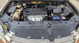 Toyota Vanguard 2011