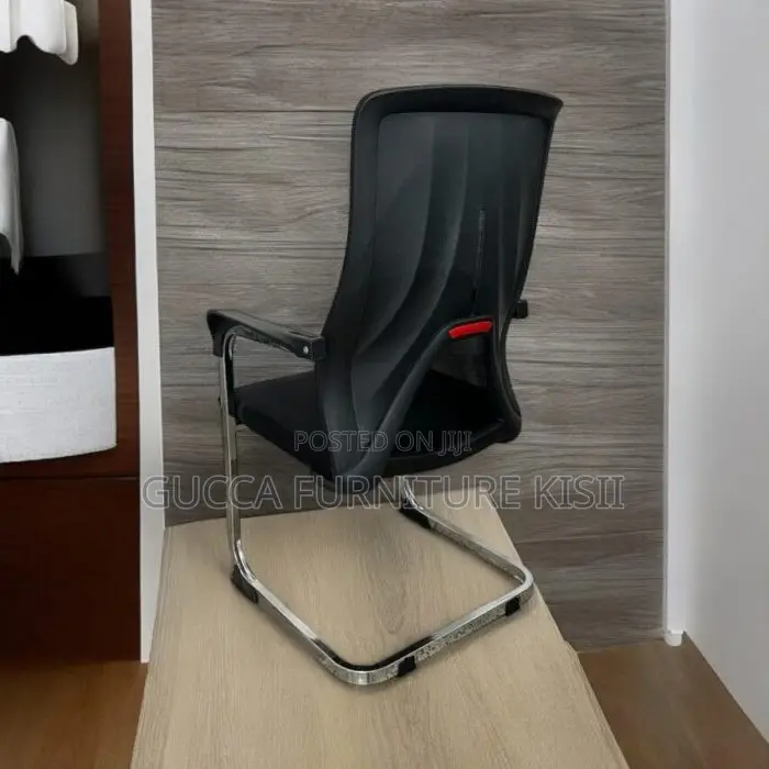 Ergonomic Mesh Visitors Chair