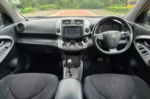 Toyota Vanguard 2011