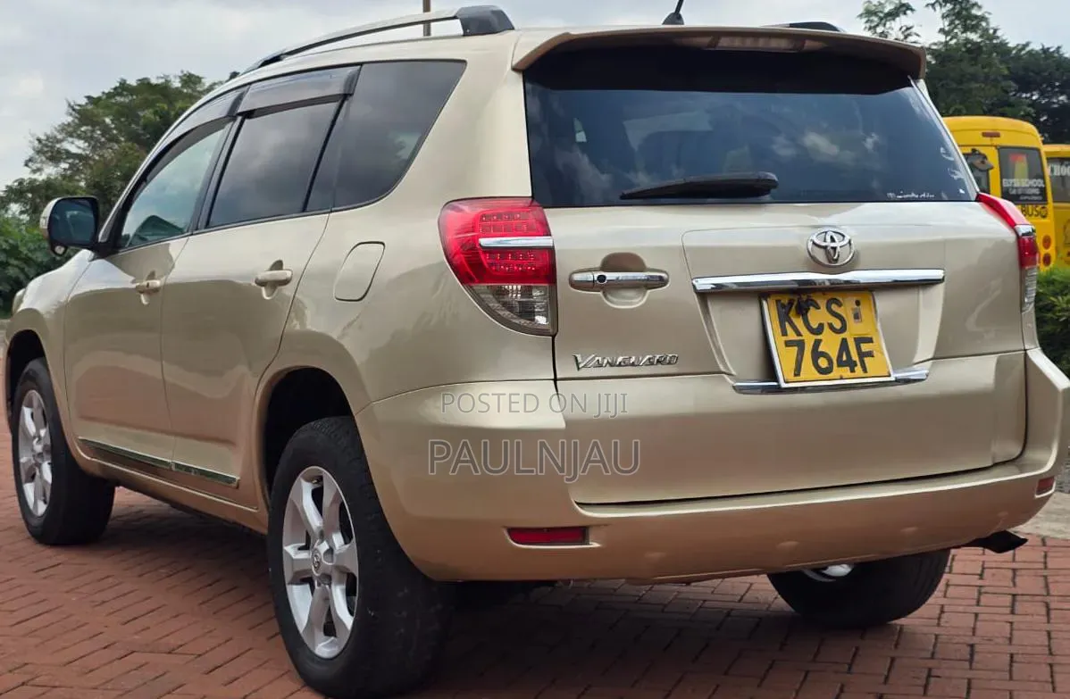 Toyota Vanguard 2011