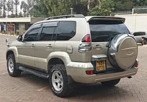 Toyota Land Cruiser Prado 2005 Gold