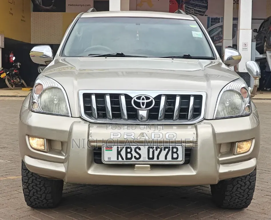 Toyota Land Cruiser Prado 2005 Gold