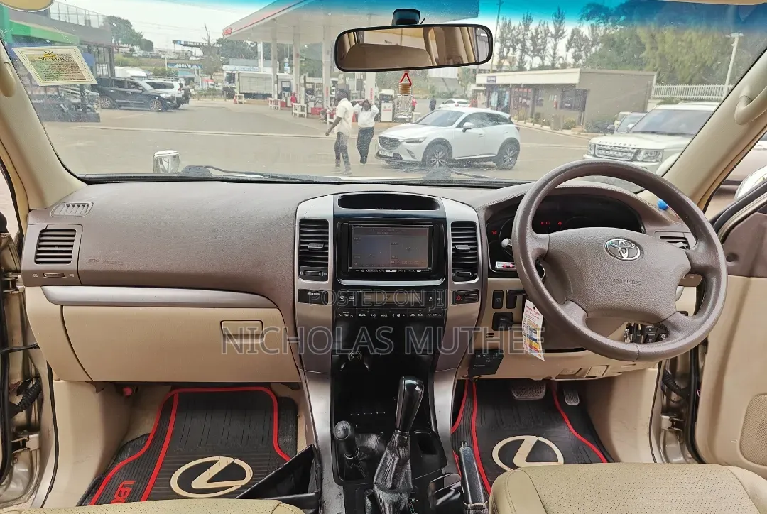 Toyota Land Cruiser Prado 2005 Gold