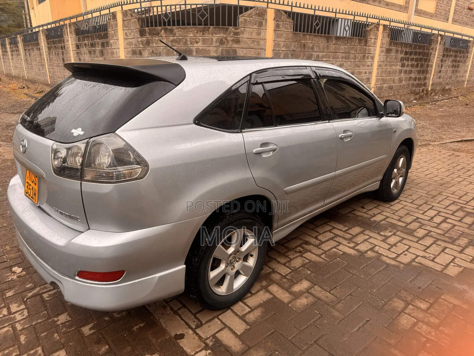 Toyota Harrier 2011 Silver