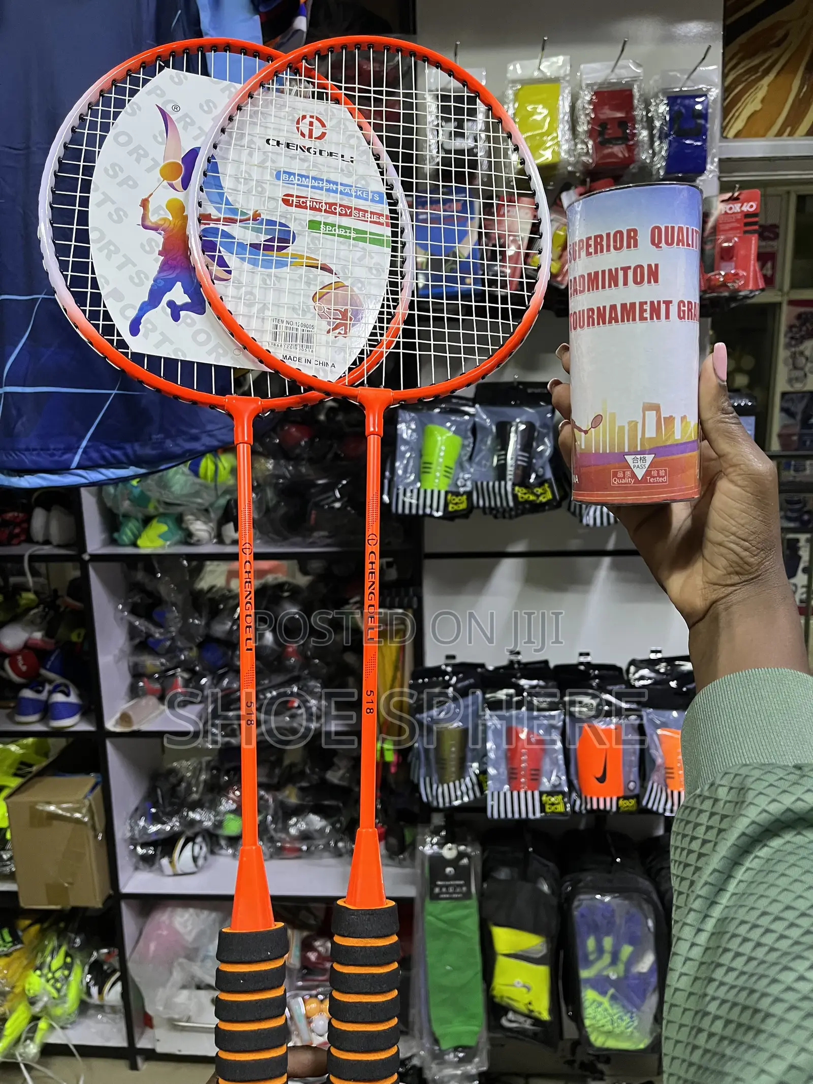 Badminton Rackets+3 Shutter Corks
