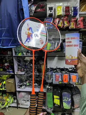 Badminton Rackets+3 Shutter Corks