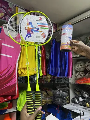 Badminton Rackets+3 Shutter Corks