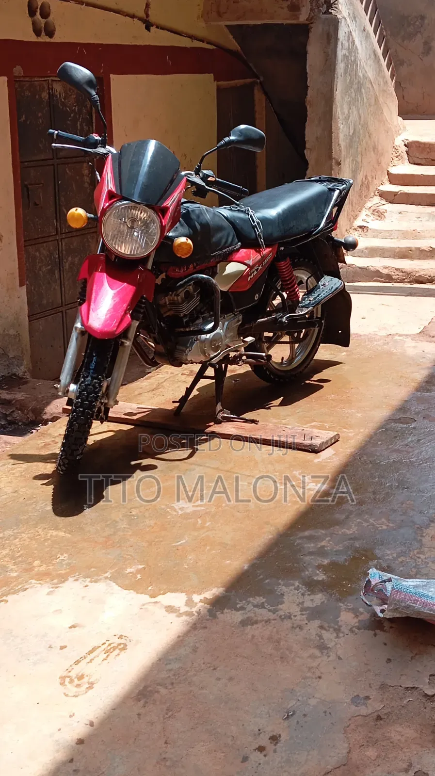TVS HLX Plus ES 2021 Red
