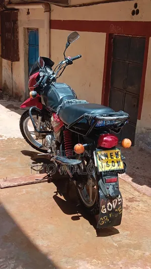 TVS HLX Plus ES 2021 Red