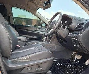 Subaru Legacy 2012