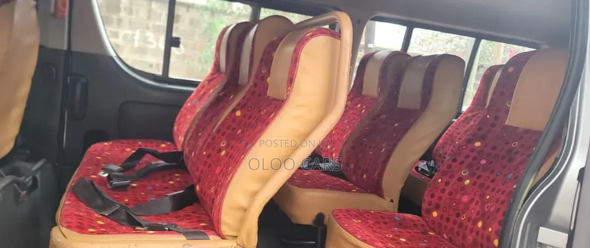 Toyota HiAce 2013 Silver