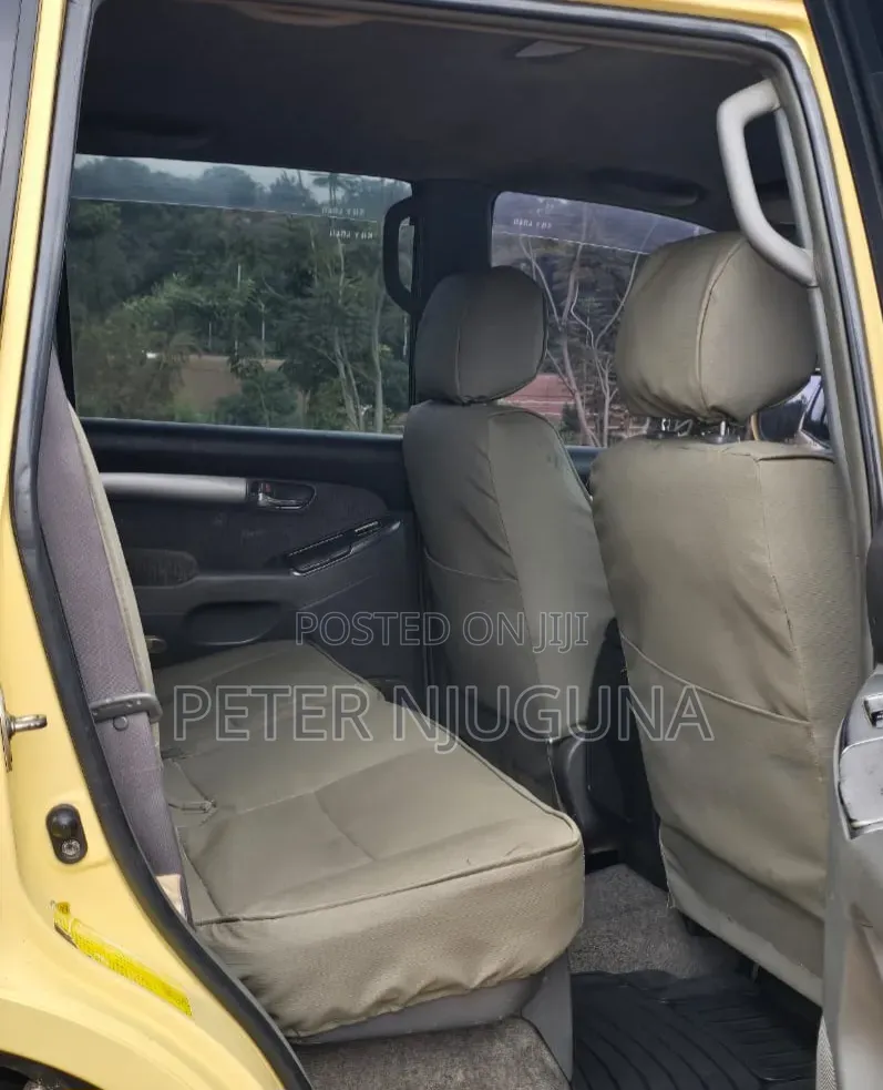 Toyota Land Cruiser 3.0 D-4D C 2006 Yellow