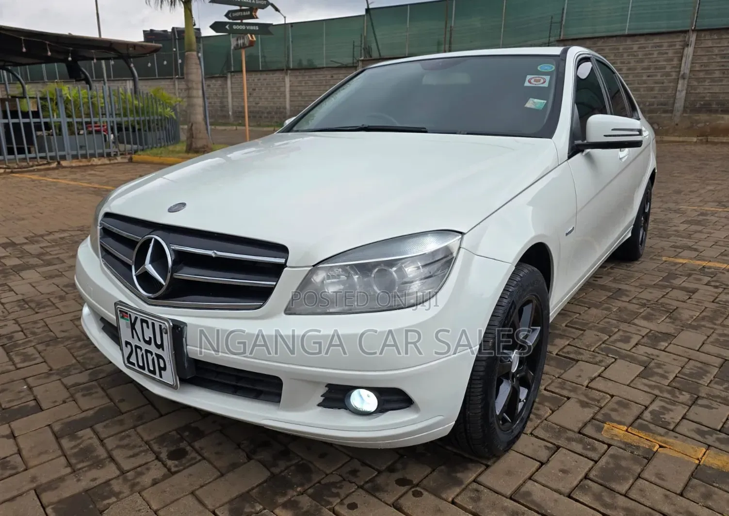 Mercedes-Benz C200 2012 White