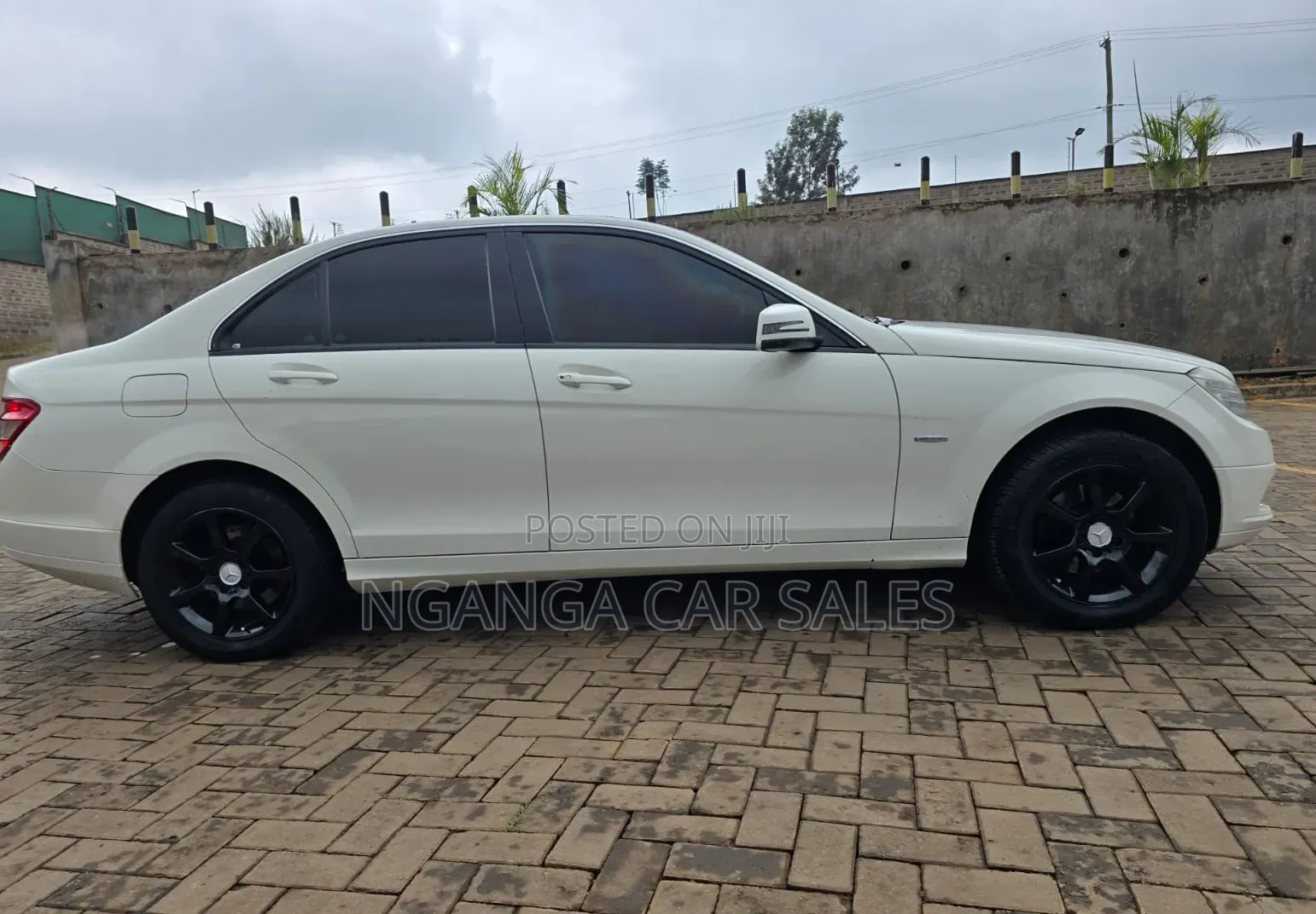 Mercedes-Benz C200 2012 White