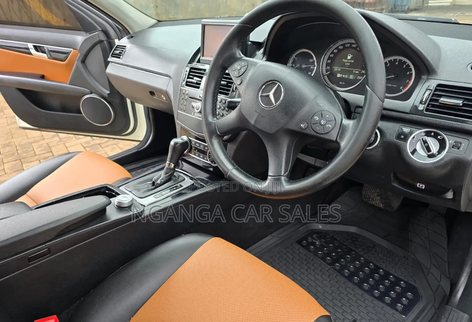 Mercedes-Benz C200 2012 White