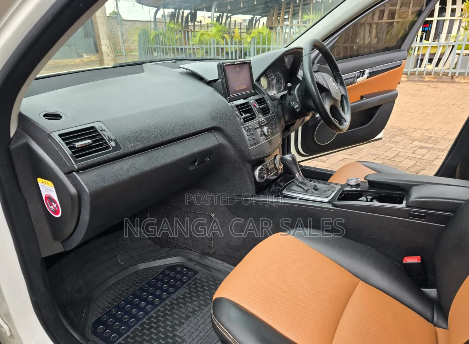 Mercedes-Benz C200 2012 White