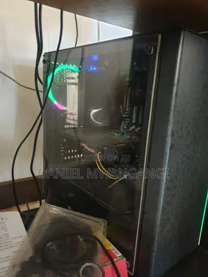 Desktop Computer HP Z620 24GB Intel Xeon SSD 1T