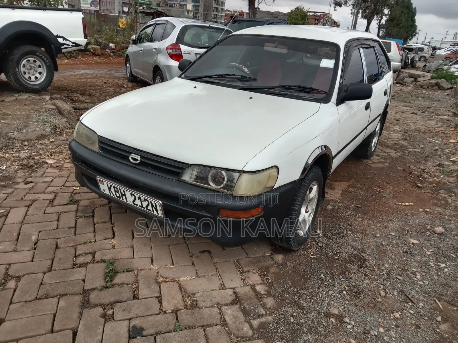 Toyota Vitz 2004 White