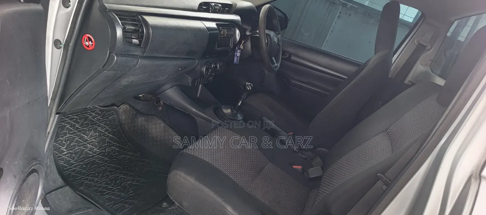 Toyota Hilux 2.4 Diesel 2020 Silver