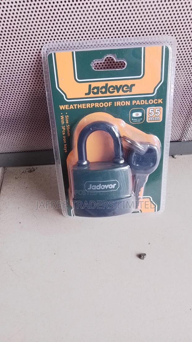 Weatherproof Iron Padlock - main view