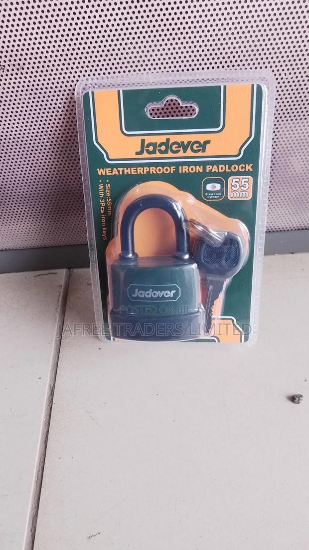 Weatherproof Iron Padlock - thumbnail 2