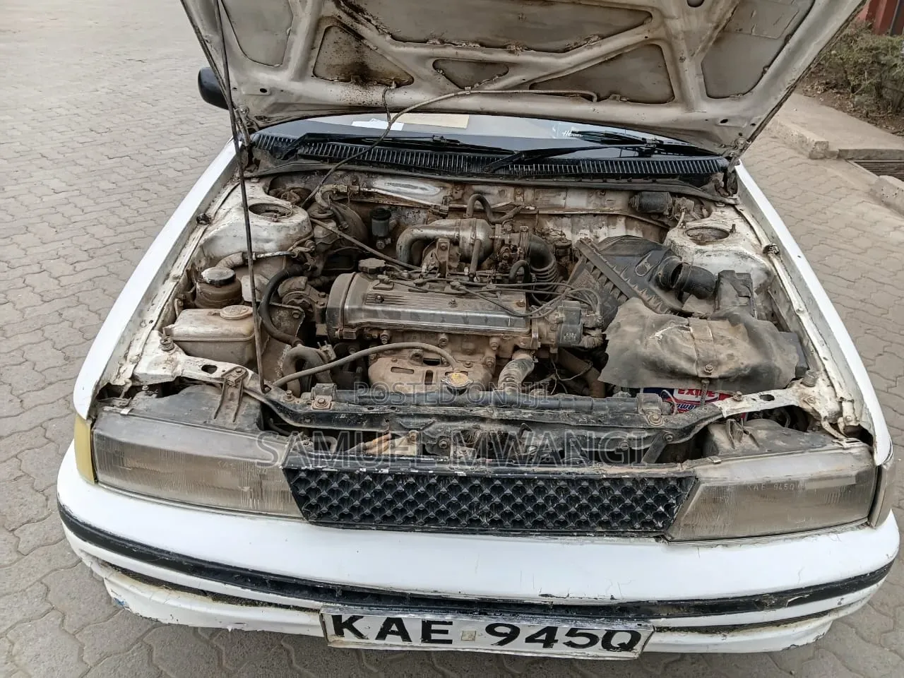 Toyota Corolla 2001 White