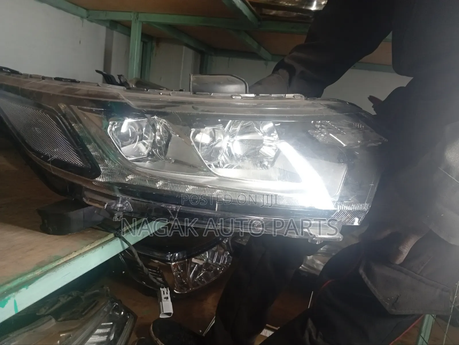 Mitsubishi Outlander 2015 Headlight