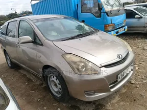 Toyota Wish 2007 Gold