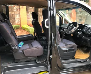 Nissan Serena 2009