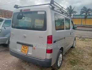 Toyota TownAce 2012 Silver