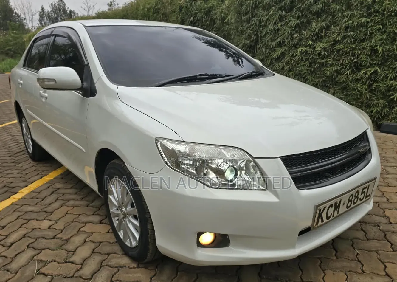Toyota Axio 2010 White