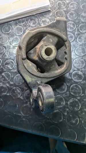 Engine Mounting Right Honda Fit
