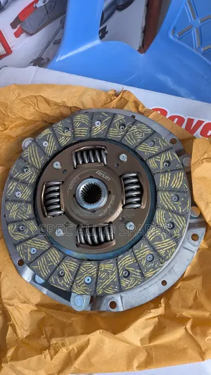 Pressure Clutch Plate and Release Bearing D Max 4JJ1 2wd