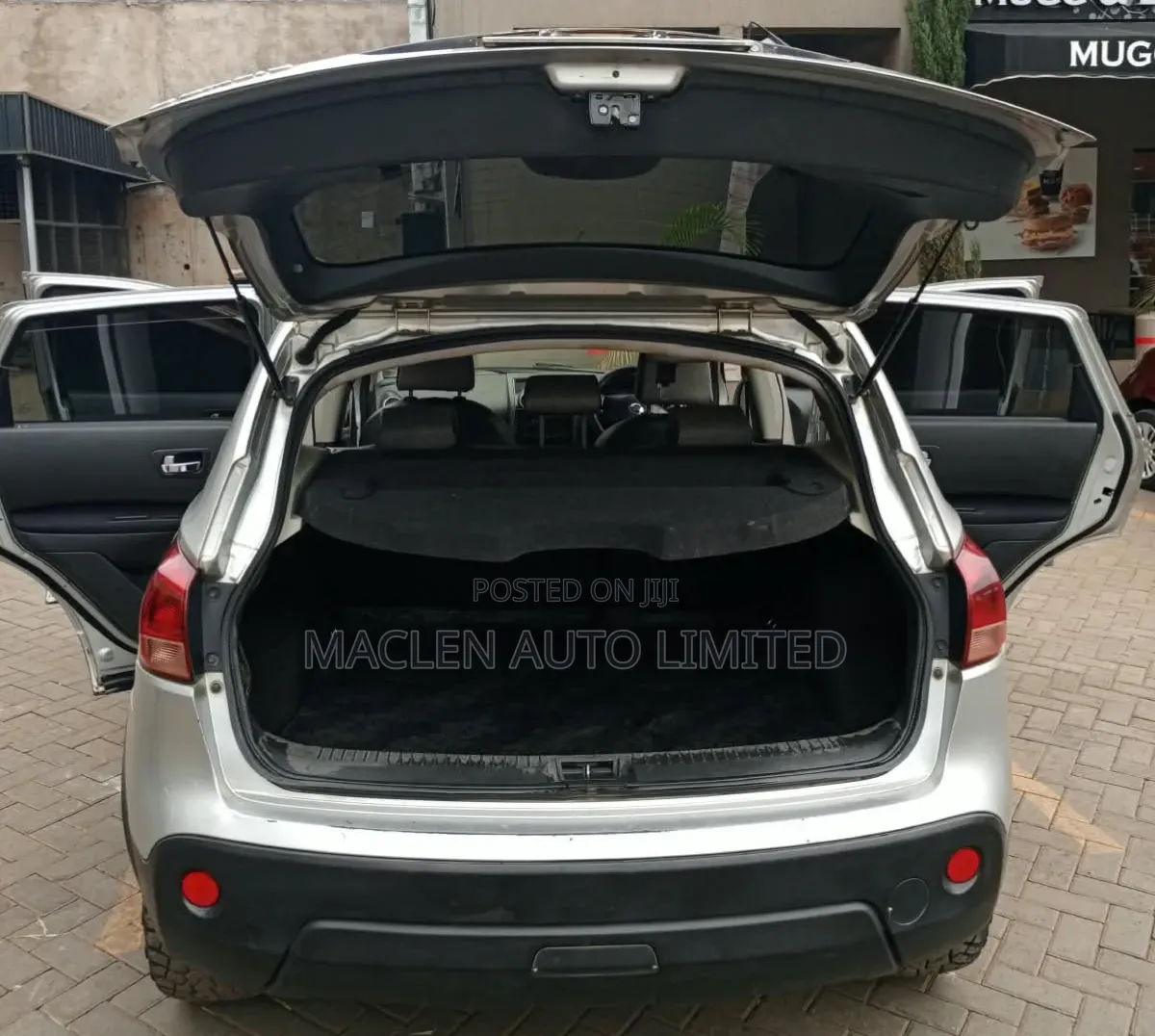 Nissan Dualis 2010 Silver