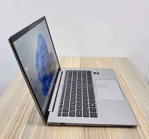 Laptop HP ZBook Firefly 16inch G9 16GB Intel Core i7 SSD 512GB