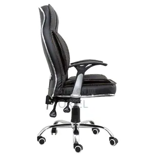 High-Back Executive Chair – Premium Ergonomic Office Manager Seat