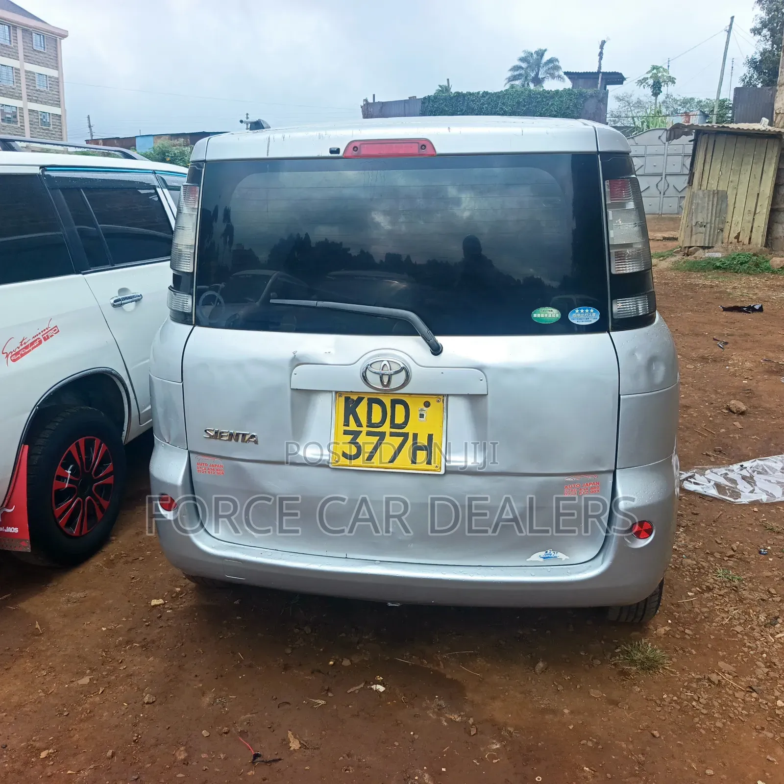 Toyota Sienta 2016 Silver