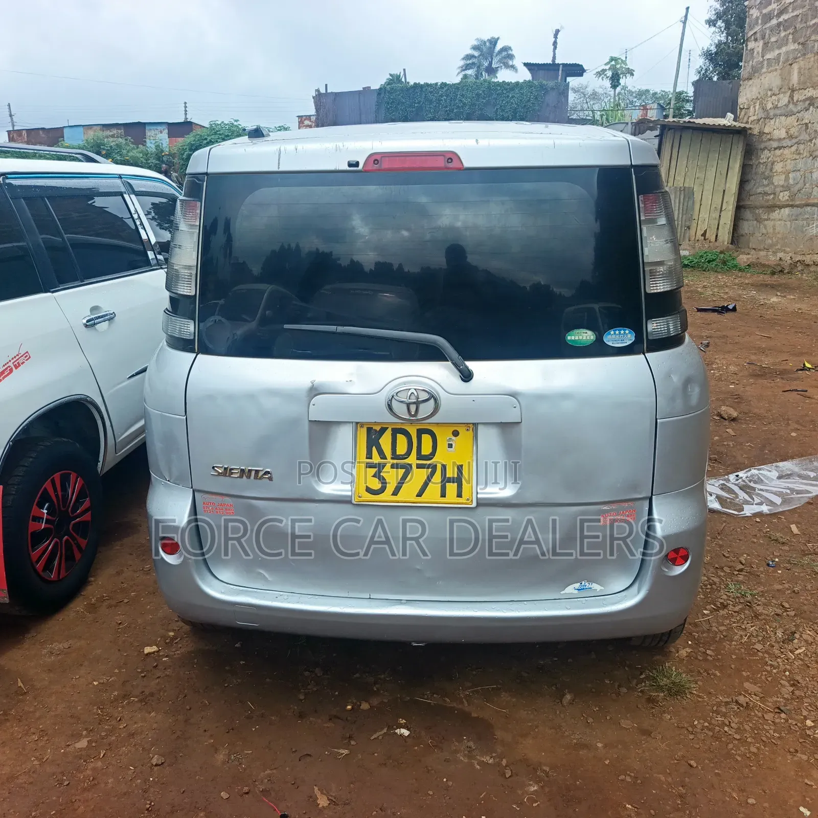 Toyota Sienta 2016 Silver