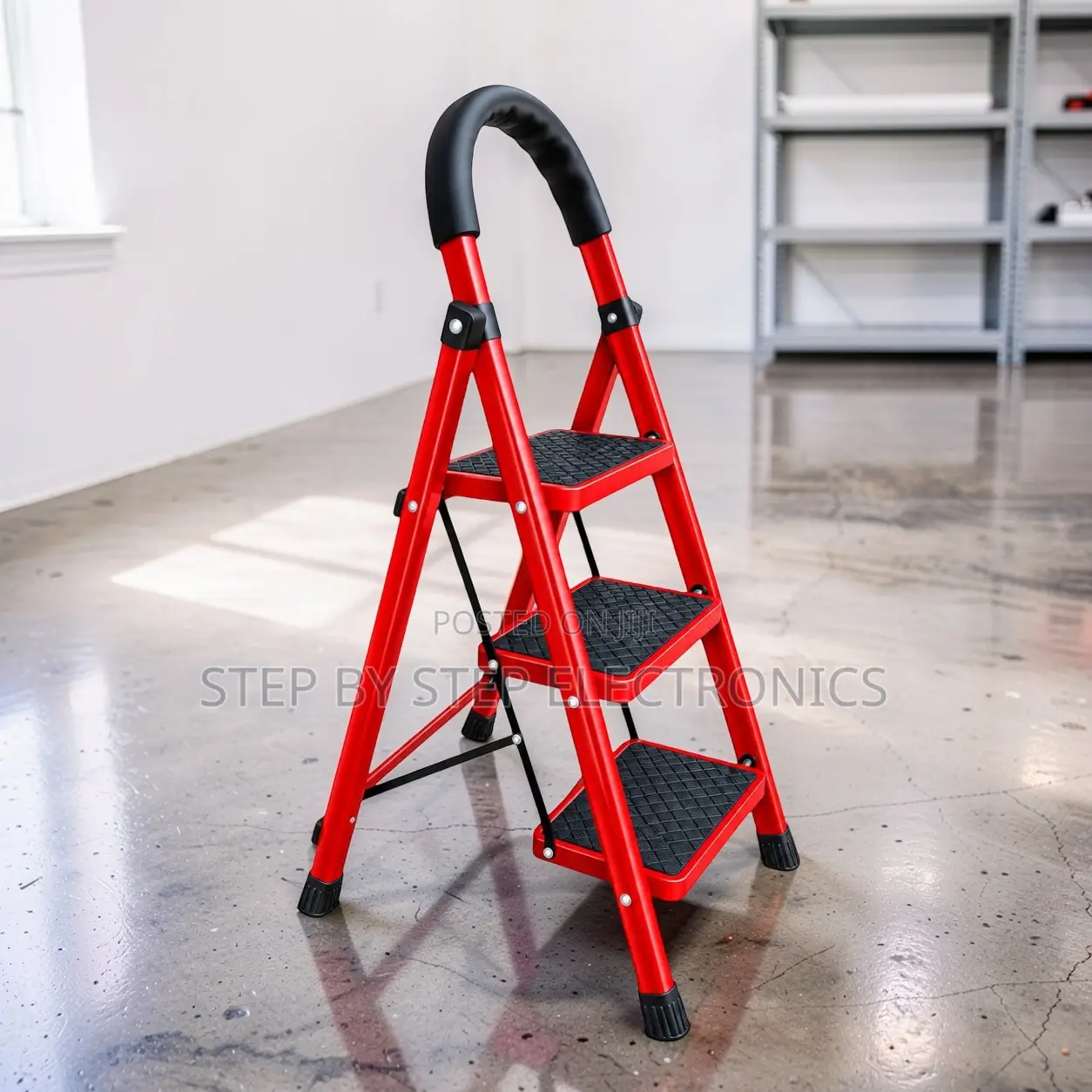 2,3,4 and 5 Step Folding Ladder Secure Steps for Indoor Maintenance