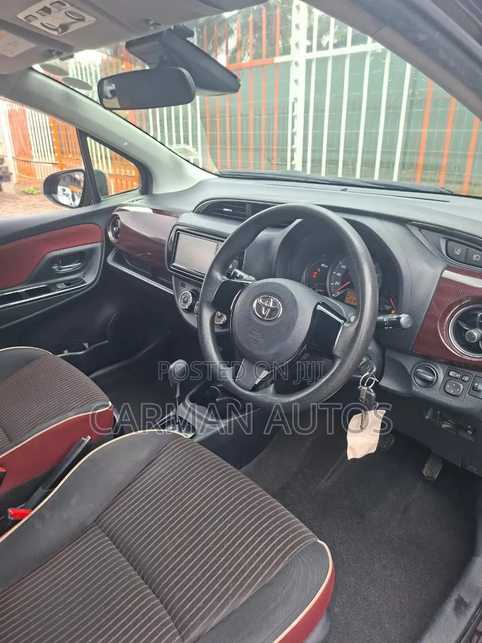Toyota Vitz 1.0 FWD 5dr 2019 Purple