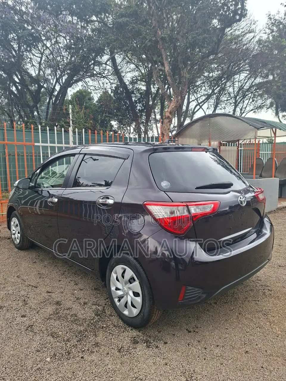 Toyota Vitz 1.0 FWD 5dr 2019 Purple