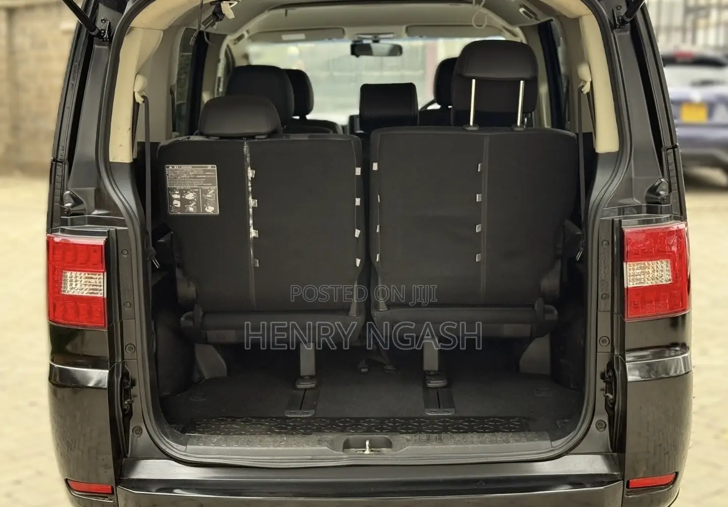 Mitsubishi Delica D:5 2019 Black