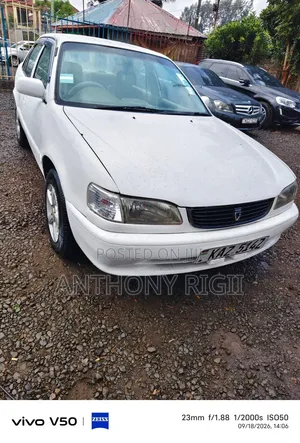 Toyota Corolla X 1.3 Automatic 2000 White