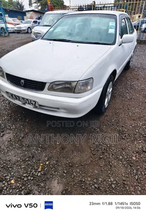 Toyota Corolla X 1.3 Automatic 2000 White