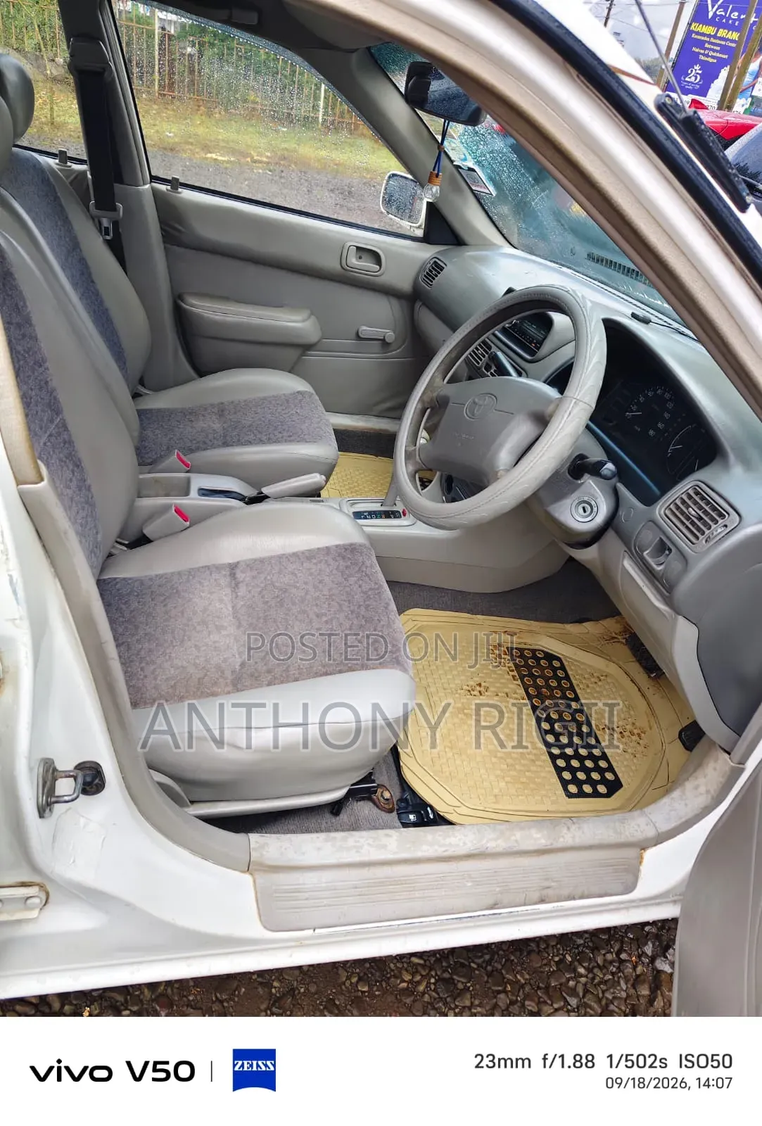 Toyota Corolla X 1.3 Automatic 2000 White